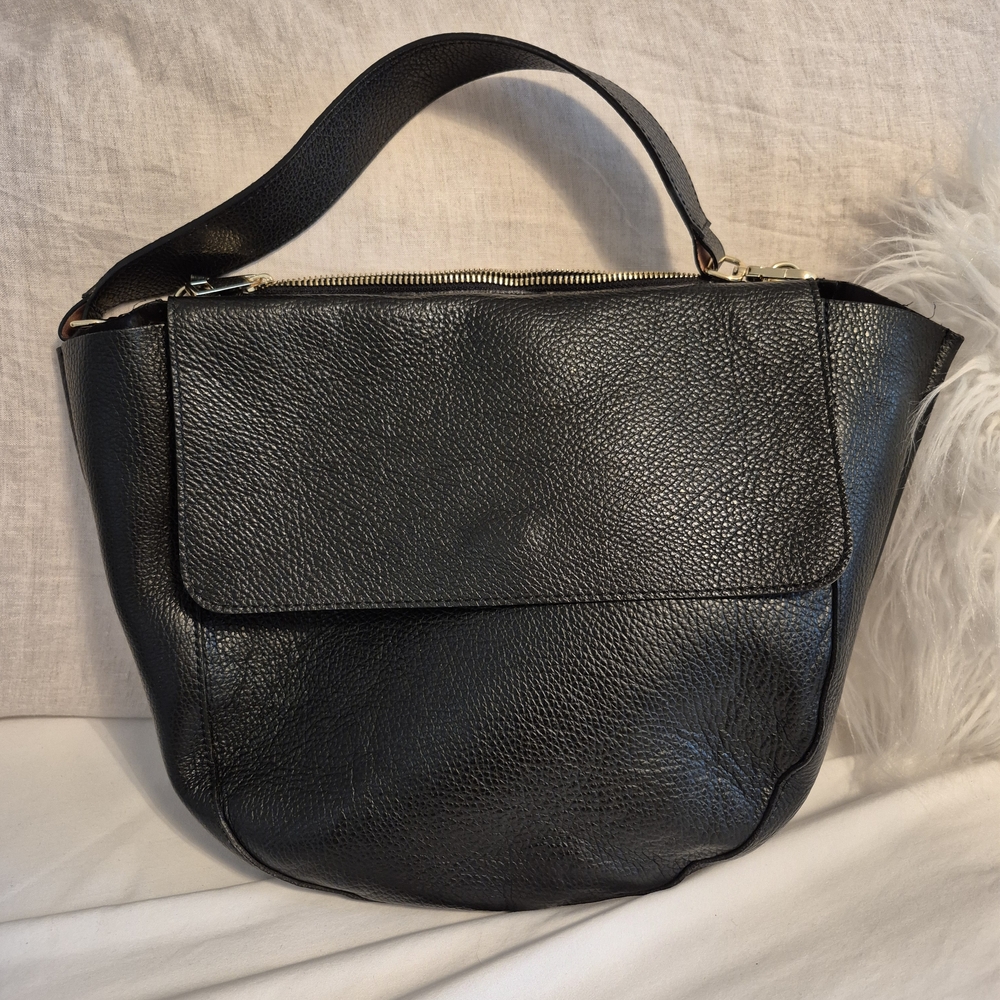 Simons Black Leather Satchel